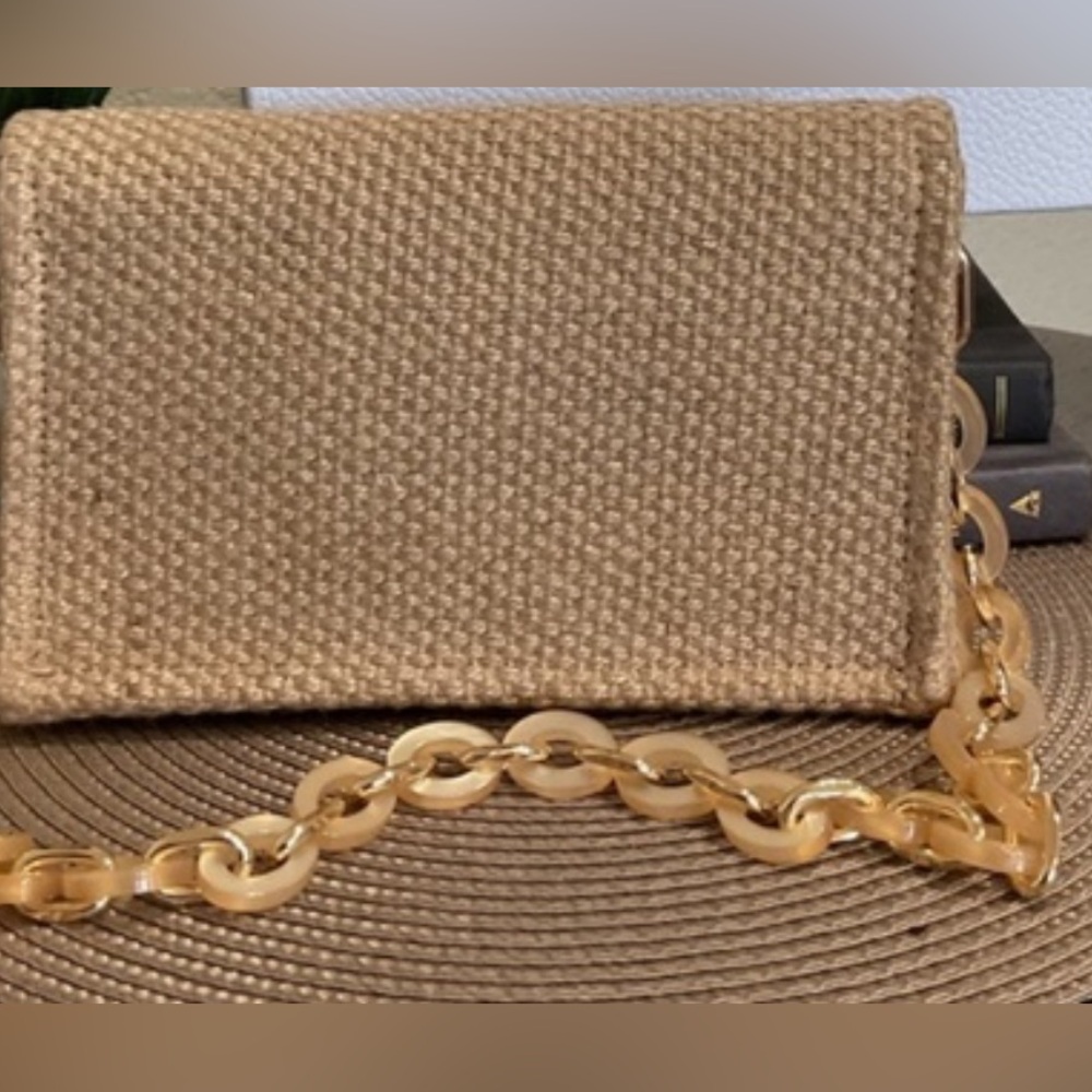 Dior Raffia Clutch with bag with chain strap . NWT.
Box . GWP Item - Picture 4 of 11